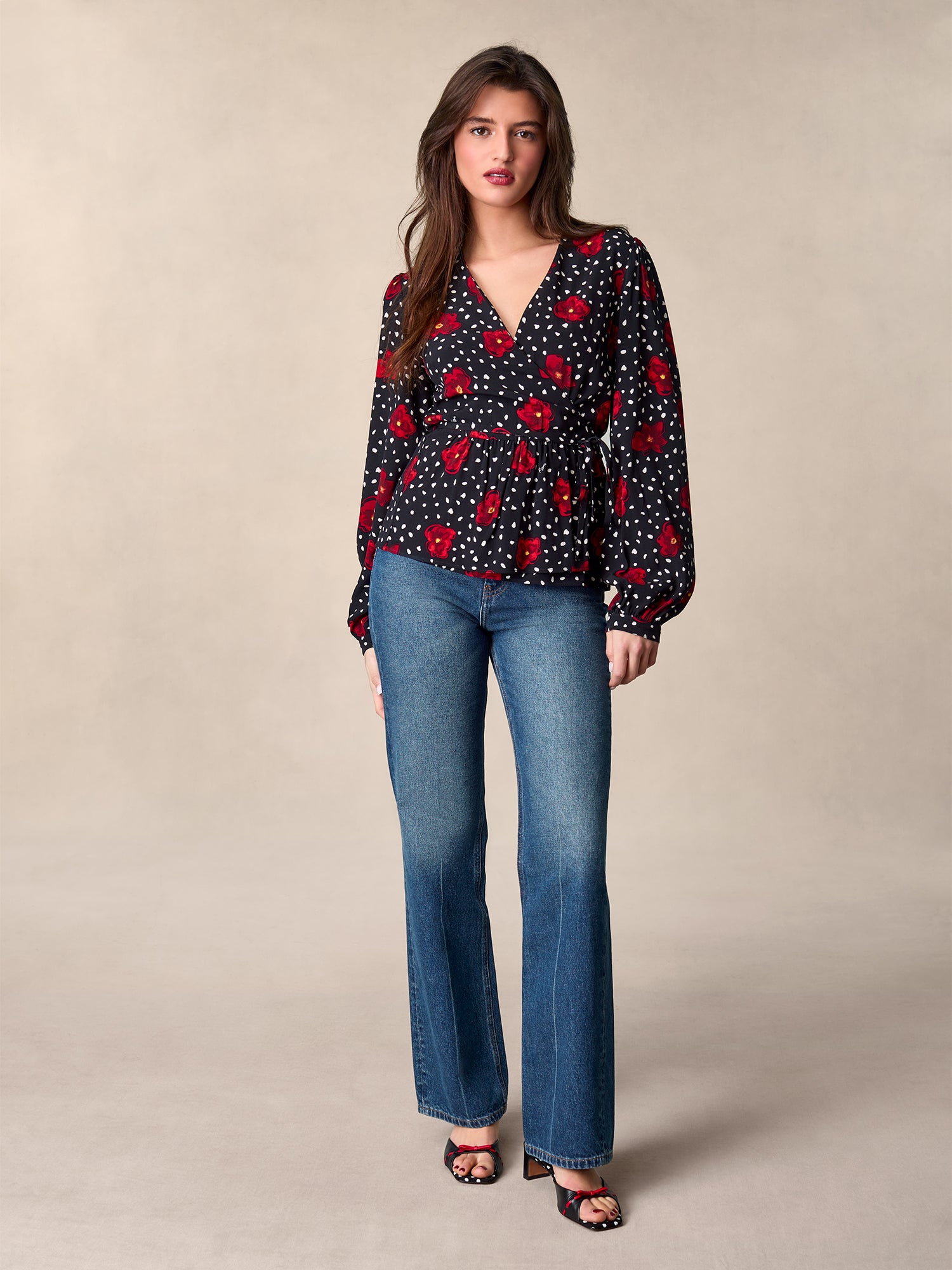 Top DOLORES Top DOLORES