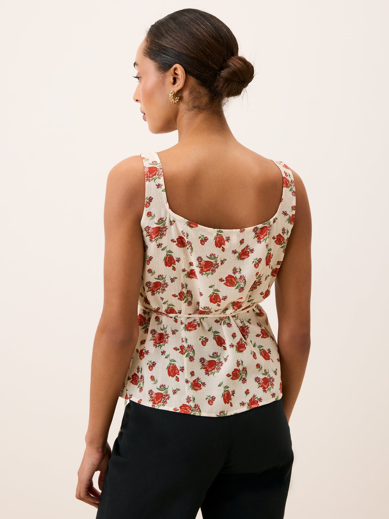 Top NADIA Top NADIA