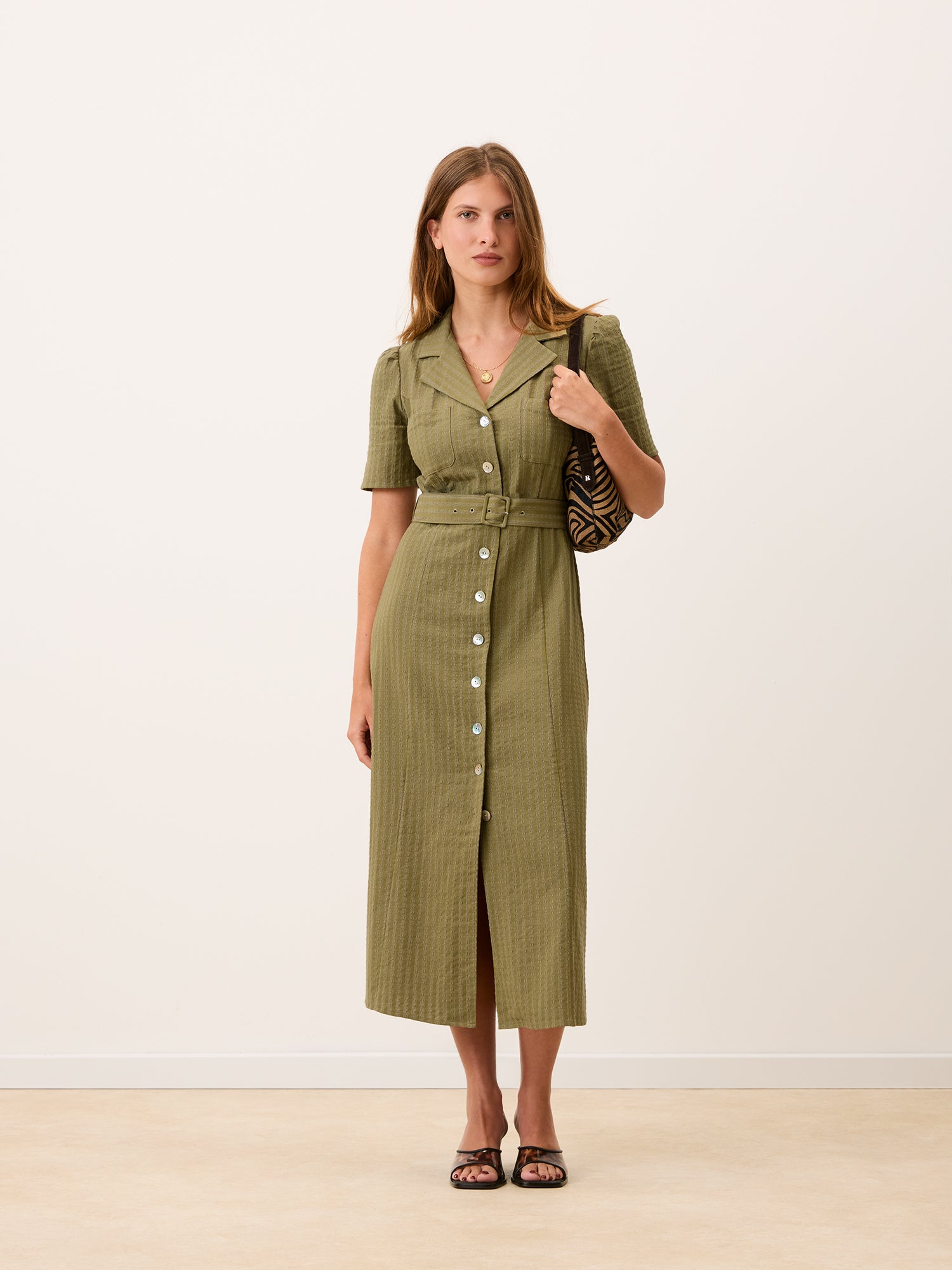 Robe RAELLA